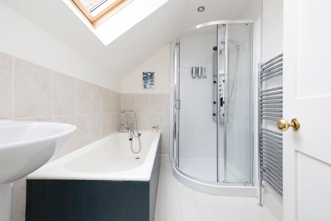 2 Bed Haywood Cottage With Garden Stenton Exteriér fotografie